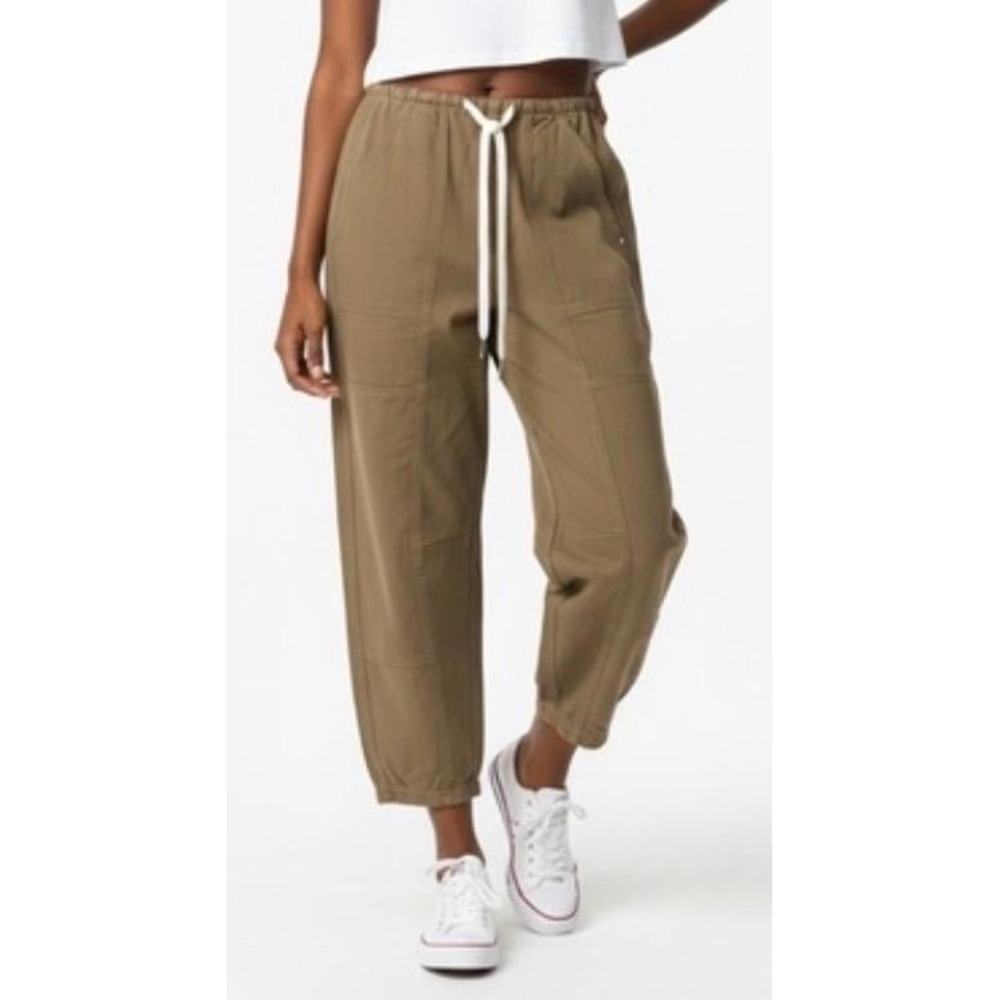 Blank NYC Tan Cropped Drawstring Barrel cargo utility Leg Pants medium NWT